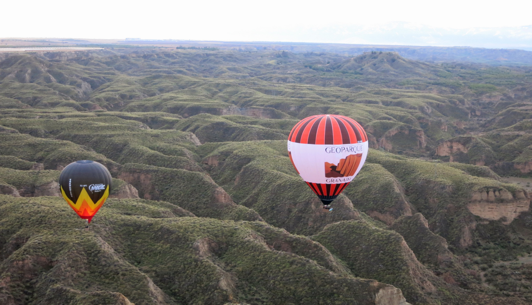 Catorce globos volarn en el Geoparque y Granada este fin de semana en el XXII Festival de Aerostacin 